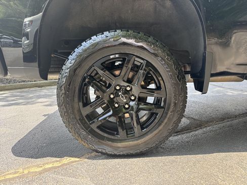 Certified 2024 Chevrolet Silverado 1500 LT Trail Boss w/ Convenience Package II AWD/4WD image 18