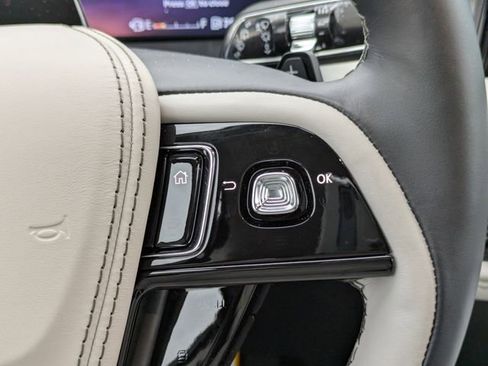 New 2026 Lincoln Aviator Reserve image 18