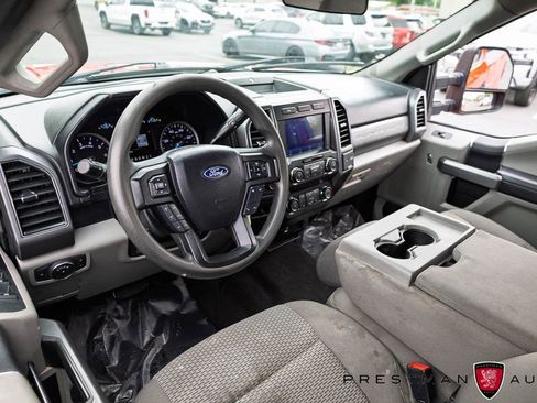 Used 2020 Ford F250 XLT w/ Snow Plow Prep Package AWD/4WD image 19