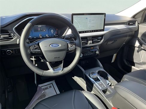 New 2025 Ford Escape SE w/ PHEV Premium Package image 25