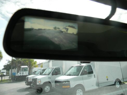 Used 2021 Chevrolet Express 2500 RWD image 14