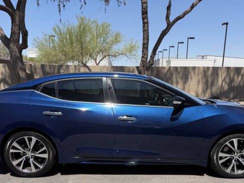 Used 2017 Nissan Maxima 3.5 SL FWD image 6
