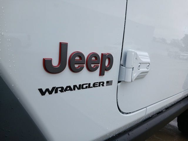 Used 2026 Jeep Wrangler Rubicon AWD/4WD image 10