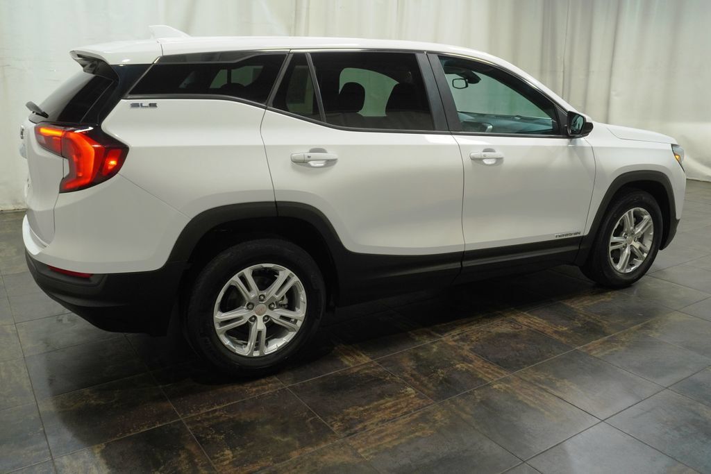 Used 2021 GMC Terrain SLE FWD image 4