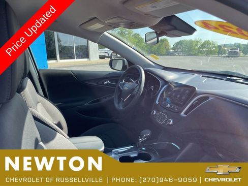 Used 2024 Chevrolet Malibu LT FWD image 28