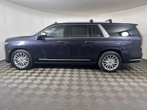 Used 2022 Cadillac Escalade ESV Premium Luxury w/ Performance Package image 7