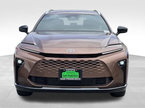 New 2026 Toyota Crown Signia image 5