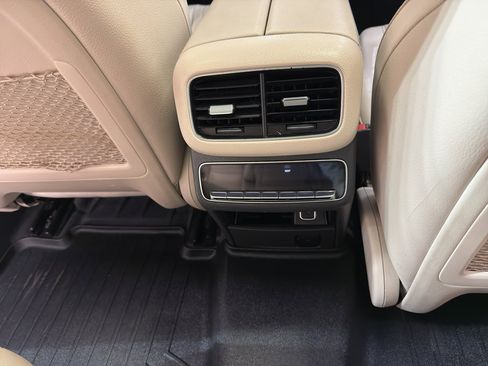 Used 2020 Mercedes-Benz GLS 450 4MATIC image 28