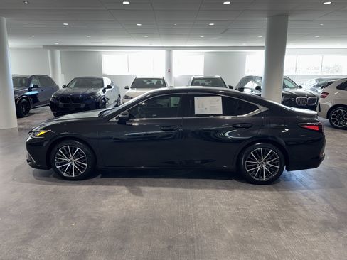 Used 2022 Lexus ES 350 w/ Premium Package image 5