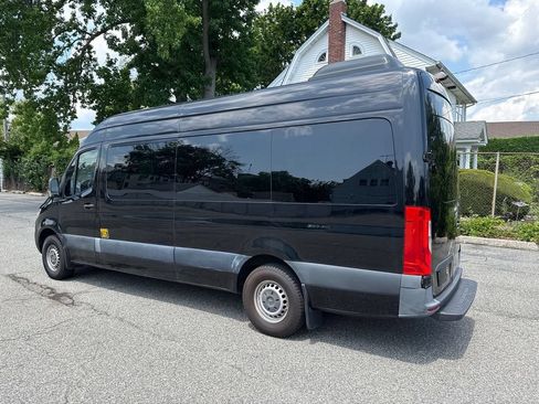 Used 2019 Mercedes-Benz Sprinter 2500 w/ Acoustic Package image 5