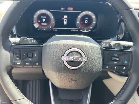 New 2026 Nissan Pathfinder SL FWD image 18