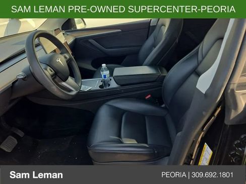 Used 2023 Tesla Model Y Long Range AWD/4WD image 2