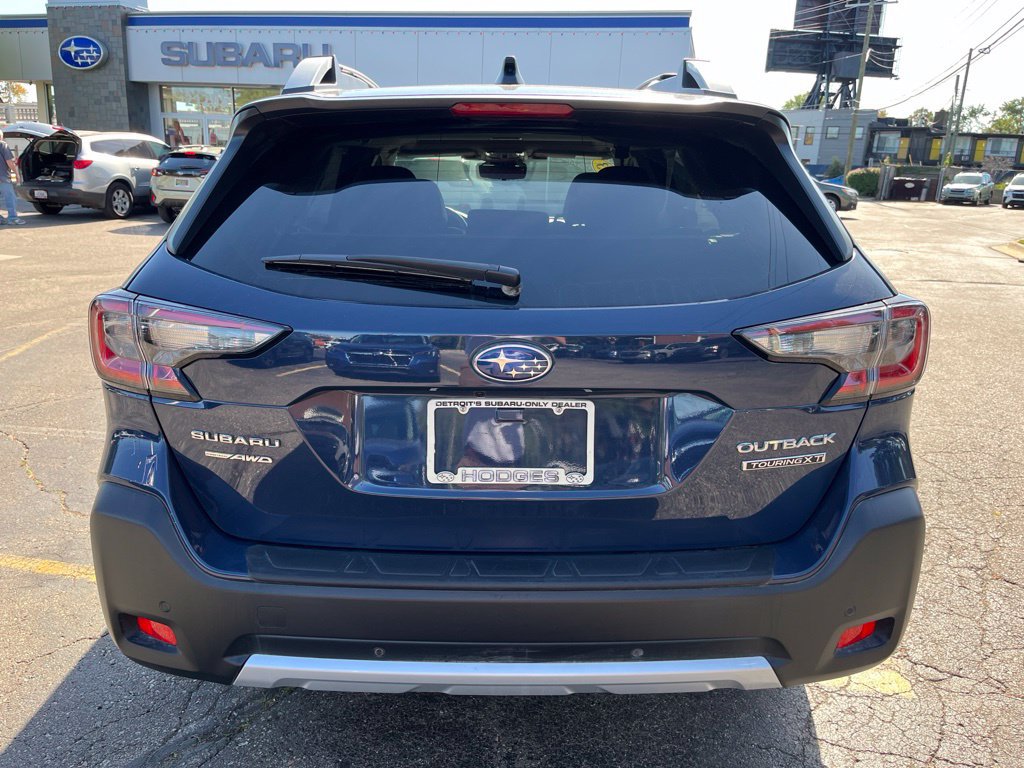 Certified 2023 Subaru Outback Touring XT AWD/4WD image 4