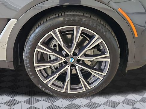 Used 2022 BMW X7 xDrive40i w/ Premium Package AWD/4WD image 30