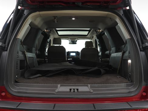 Used 2019 Ford Expedition Limited w/ Special Edition Package AWD/4WD image 17