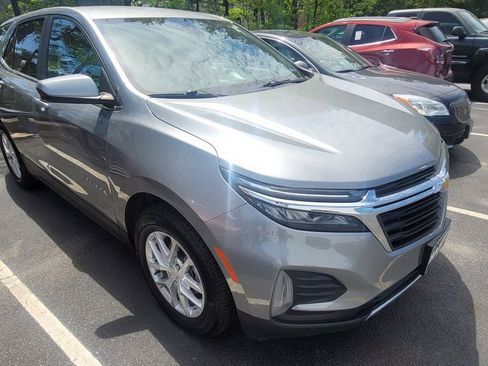 Used 2023 Chevrolet Equinox LT w/ Driver Convenience Package FWD image 6
