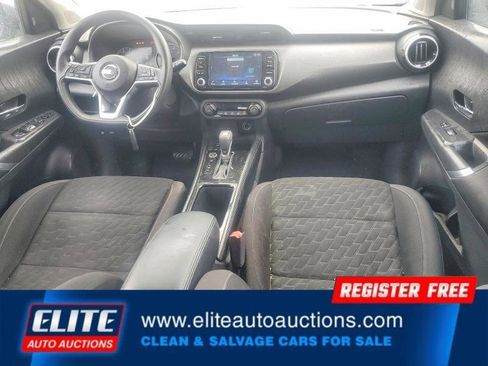 Used 2021 Nissan Kicks SV image 15