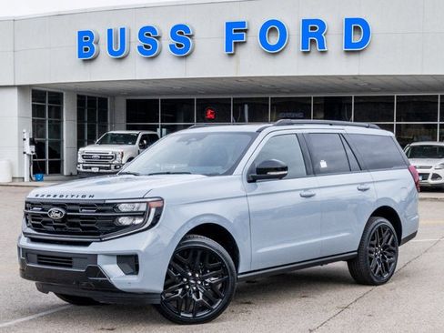 New 2026 Ford Expedition Platinum w/ Stealth Performance Package AWD/4WD image 1