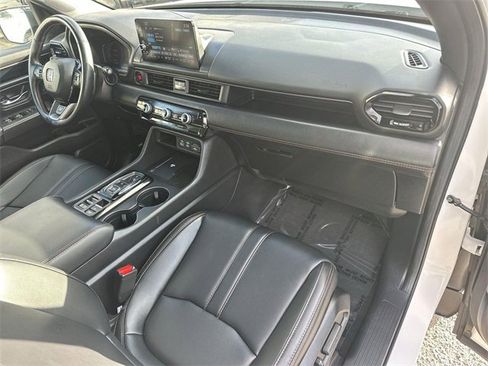 Used 2024 Honda Pilot TrailSport image 28