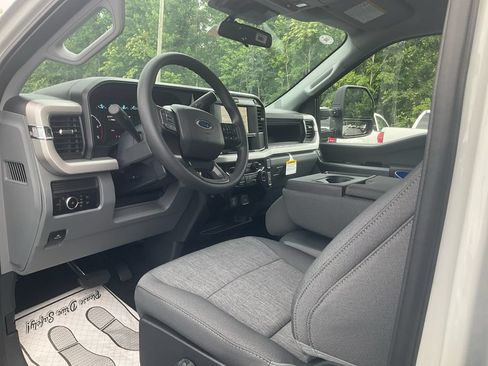 New 2026 Ford F250 XL AWD/4WD image 15