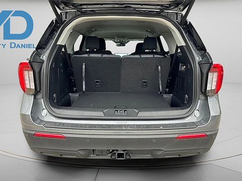 Used 2025 Ford Explorer Active image 31