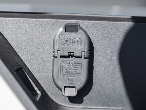 New 2026 GMC Canyon Denali image 10