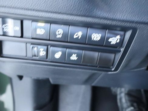Used 2022 Toyota Tundra SR5 w/ SR5 Premium Package RWD image 26