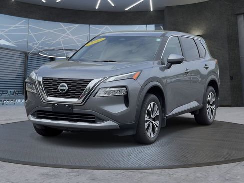 Used 2023 Nissan Rogue SV AWD/4WD image 2