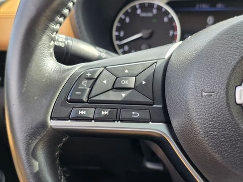 Used 2024 Nissan Sentra SV w/ SV Premium Package image 22