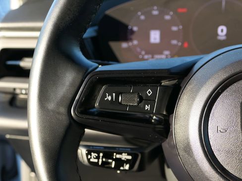 Used 2024 Porsche Macan 4 Electric image 15