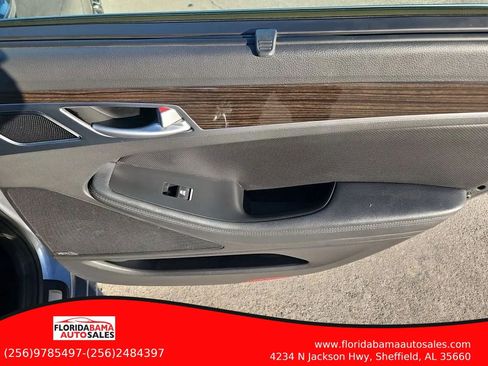 Used 2015 Hyundai Genesis 3.8 w/ Option Group 03 image 7