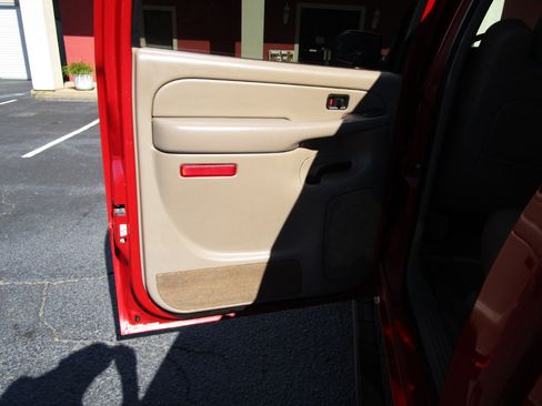 Used 2004 Chevrolet Silverado 1500 4x4 Crew Cab w/ Z71 Convenience Package 2 image 22