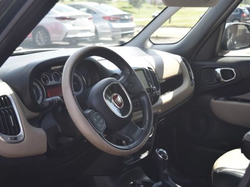 Used 2014 FIAT 500L Lounge FWD image 5