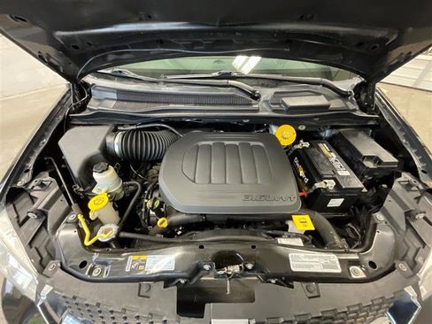 Used 2019 Dodge Grand Caravan SE image 27