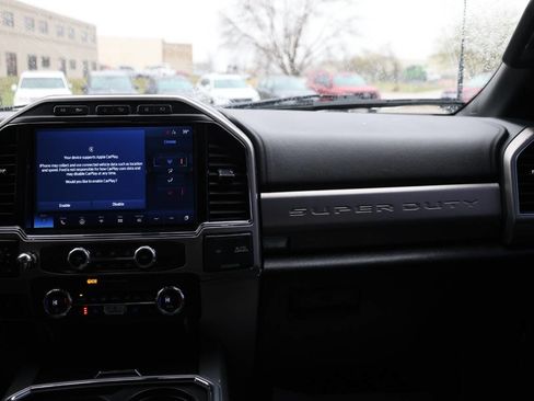 Used 2022 Ford F450 Platinum w/ FX4 Off-Road Package image 25