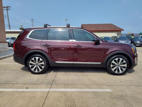 Used 2020 Kia Telluride S w/ S 8 Passenger Seating Package FWD image 3