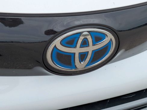 Used 2024 Toyota Sienna Platinum FWD image 14