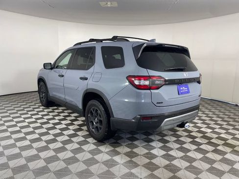 Used 2024 Honda Pilot TrailSport image 12