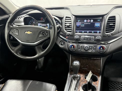 Used 2014 Chevrolet Impala LTZ image 16