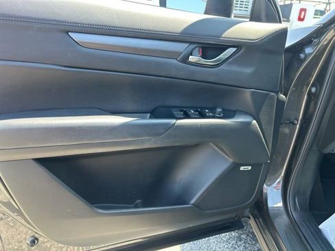 Used 2017 MAZDA CX-5 Touring w/ Preferred Equipment Package FWD image 11