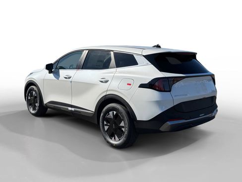 New 2026 Kia Sportage LX image 3