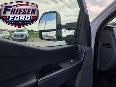 Used 2024 Ford F250 XLT w/ Snow Plow/Camper Package AWD/4WD image 12
