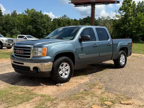 Used 2013 GMC Sierra 1500 SLE w/ Power Tech Package AWD/4WD image 1