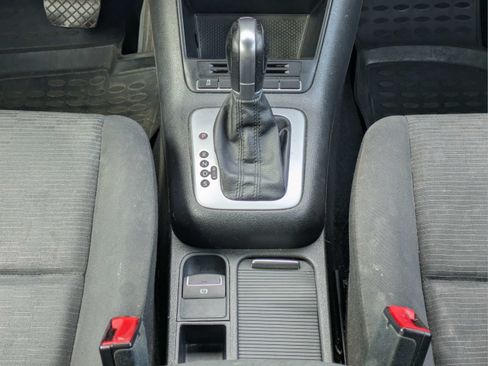 Used 2015 Volkswagen Tiguan S FWD image 15