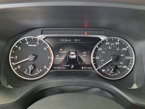 Used 2023 Nissan Rogue SV FWD image 9