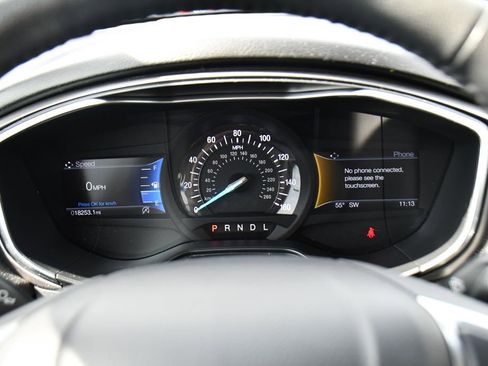 Used 2020 Ford Fusion SEL FWD image 25