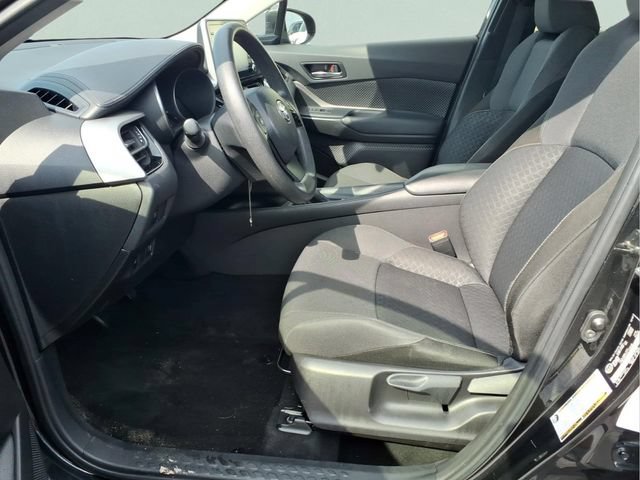 Used 2022 Toyota C-HR XLE FWD image 18