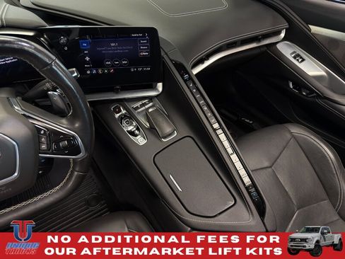 Used 2021 Chevrolet Corvette Stingray Preferred Cpe w/ 2LT RWD image 19