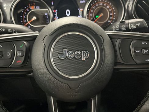 Used 2021 Jeep Wrangler Unlimited Sport AWD/4WD image 15