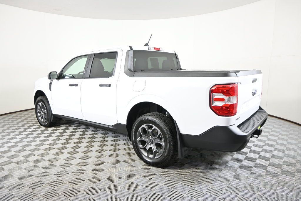 Used 2023 Ford Maverick XLT FWD image 4